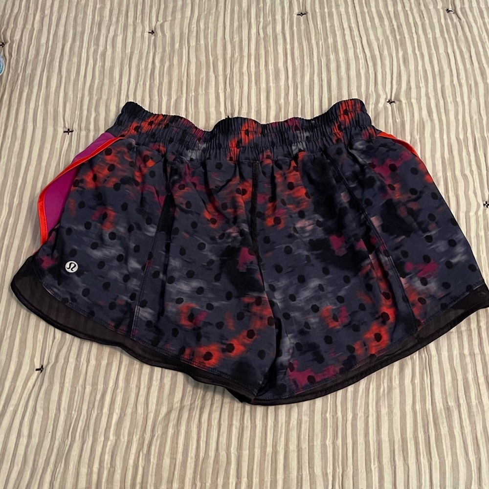 Lululemon shorts size 8